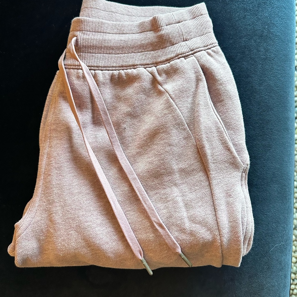 Lululemon Scuba Sweatpants High-Rise Jogger